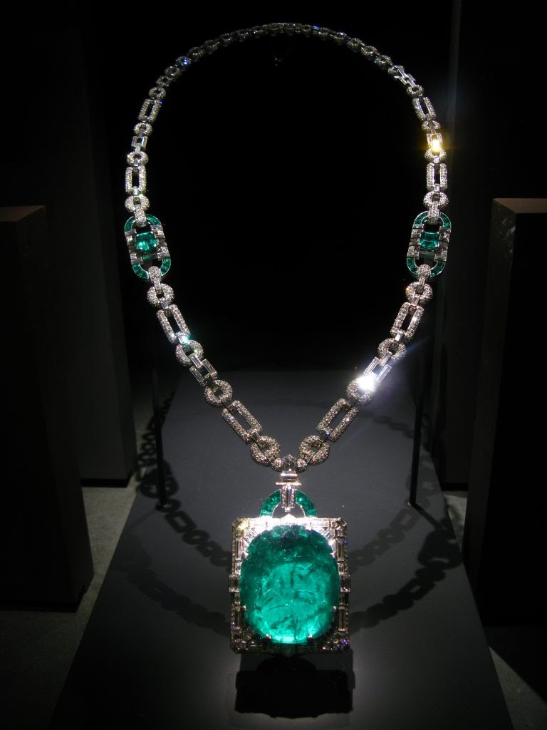 Real emerald deals jewelry set