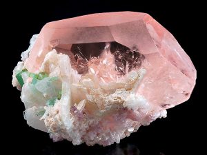 Emeralds and A Guide to Understanding Other Varieties of Beryl | The ...